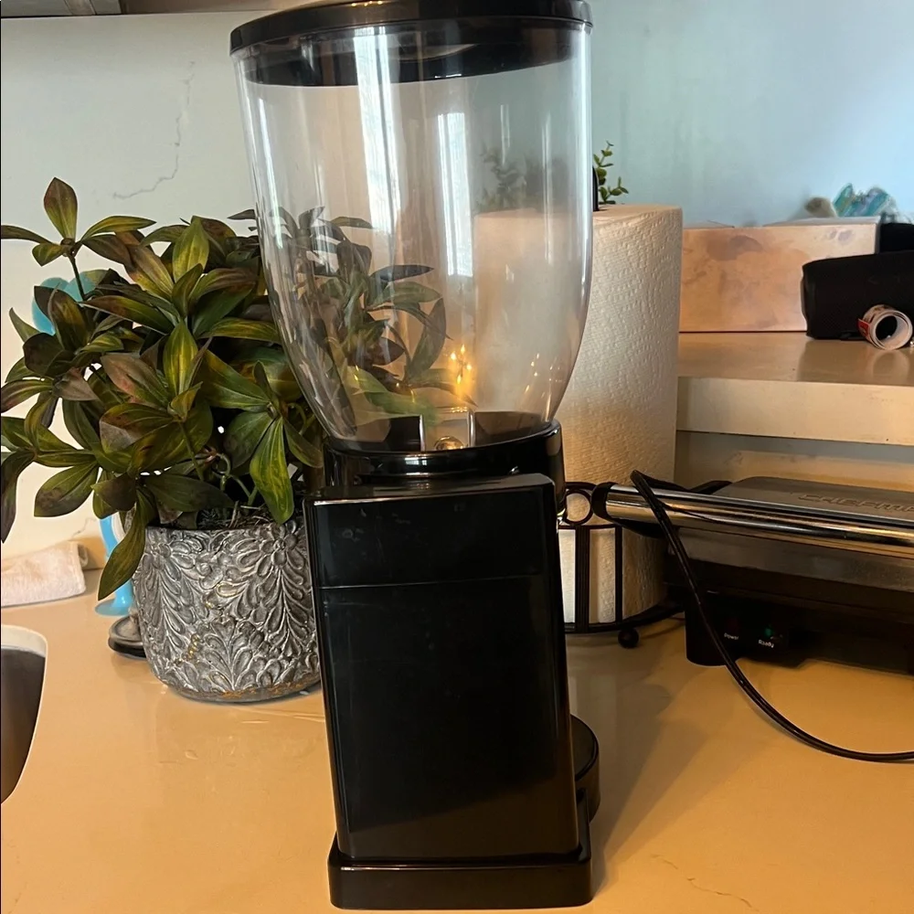 Honey-Can-Do Dry Food Dispenser - Picture 5 of 5